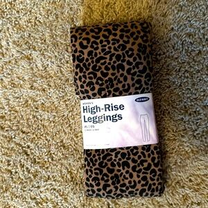 Old Navy Leopard Leggings - NWT!